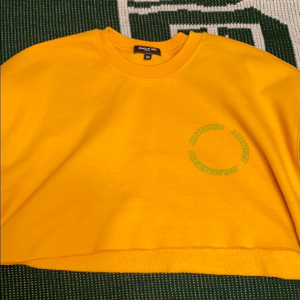 Shadow hill super crop sweatshirt